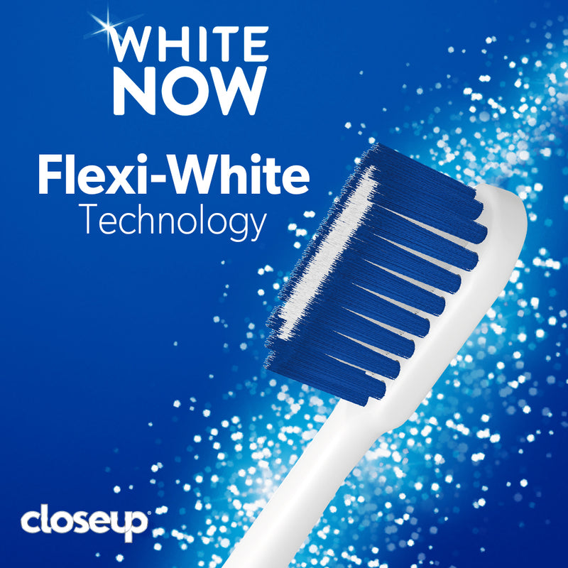 Close Up White Now Toothbrush